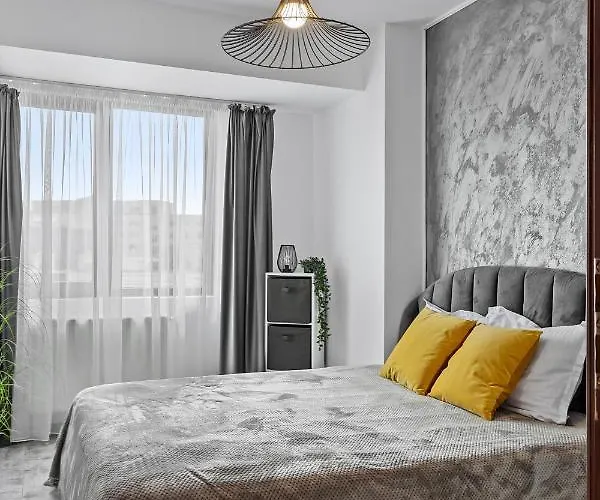 Apartamento Old Town Hideaway - 5 Min Walk To Palace Of Parliament And Old - Neighborhood Bucareste