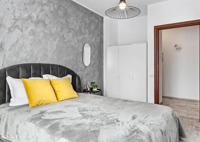 Apartament Old Town Hideaway - 5 Min Walk To Palace Of Parliament And Old - Neighborhood Bucureşti