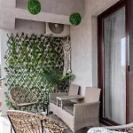 Old Town Hideaway - 5 Min Walk To Palace Of Parliament And Old - Neighborhood